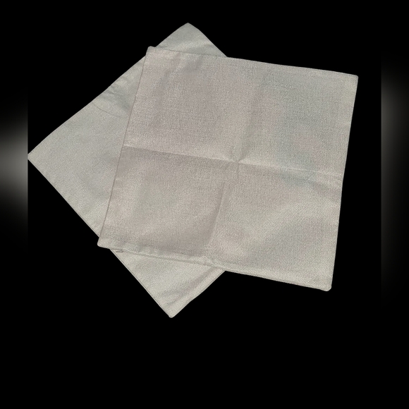 Pink Theme Christmas Pillow Covers NWOT - Picture 4 of 4